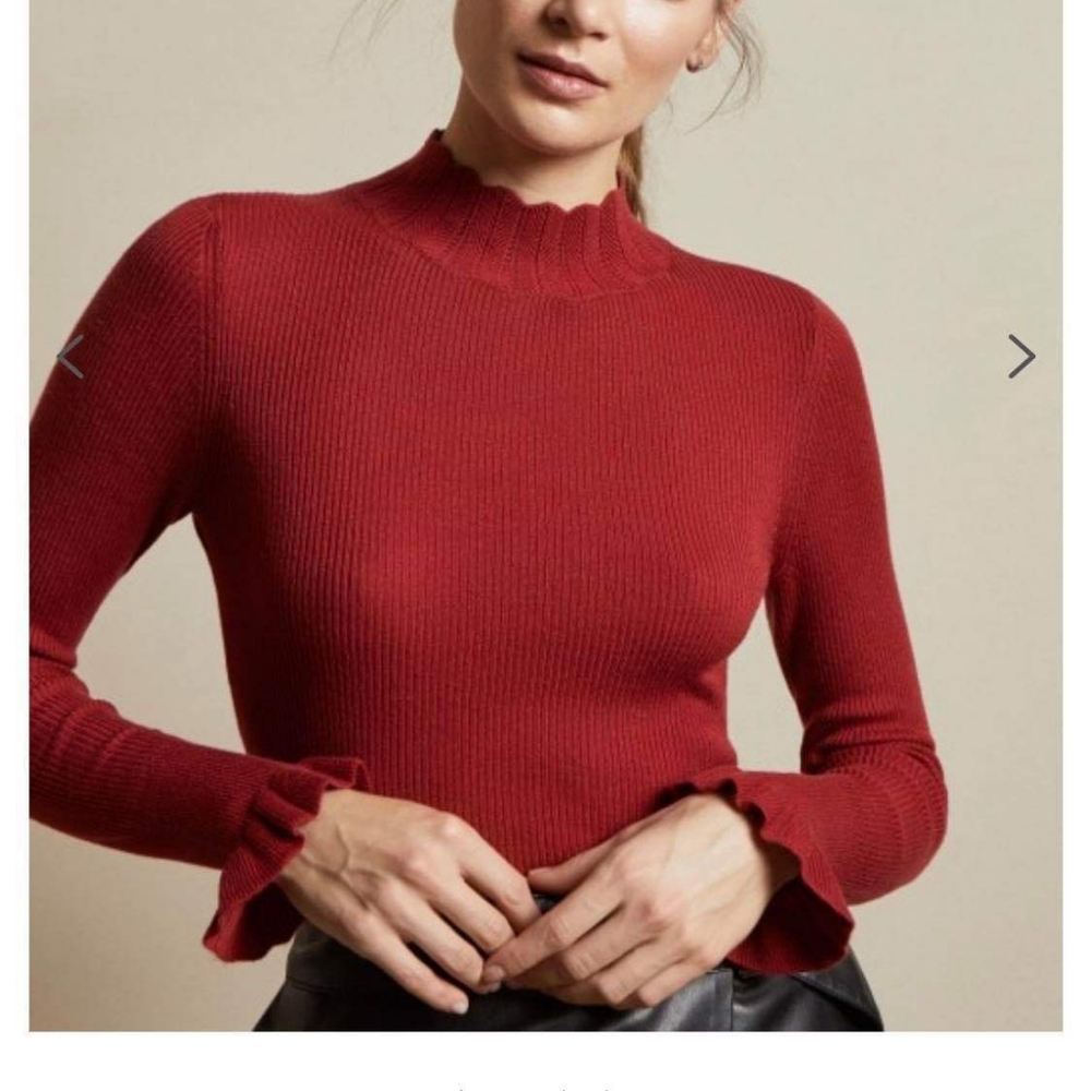 Sweater - Picture 1 of 2